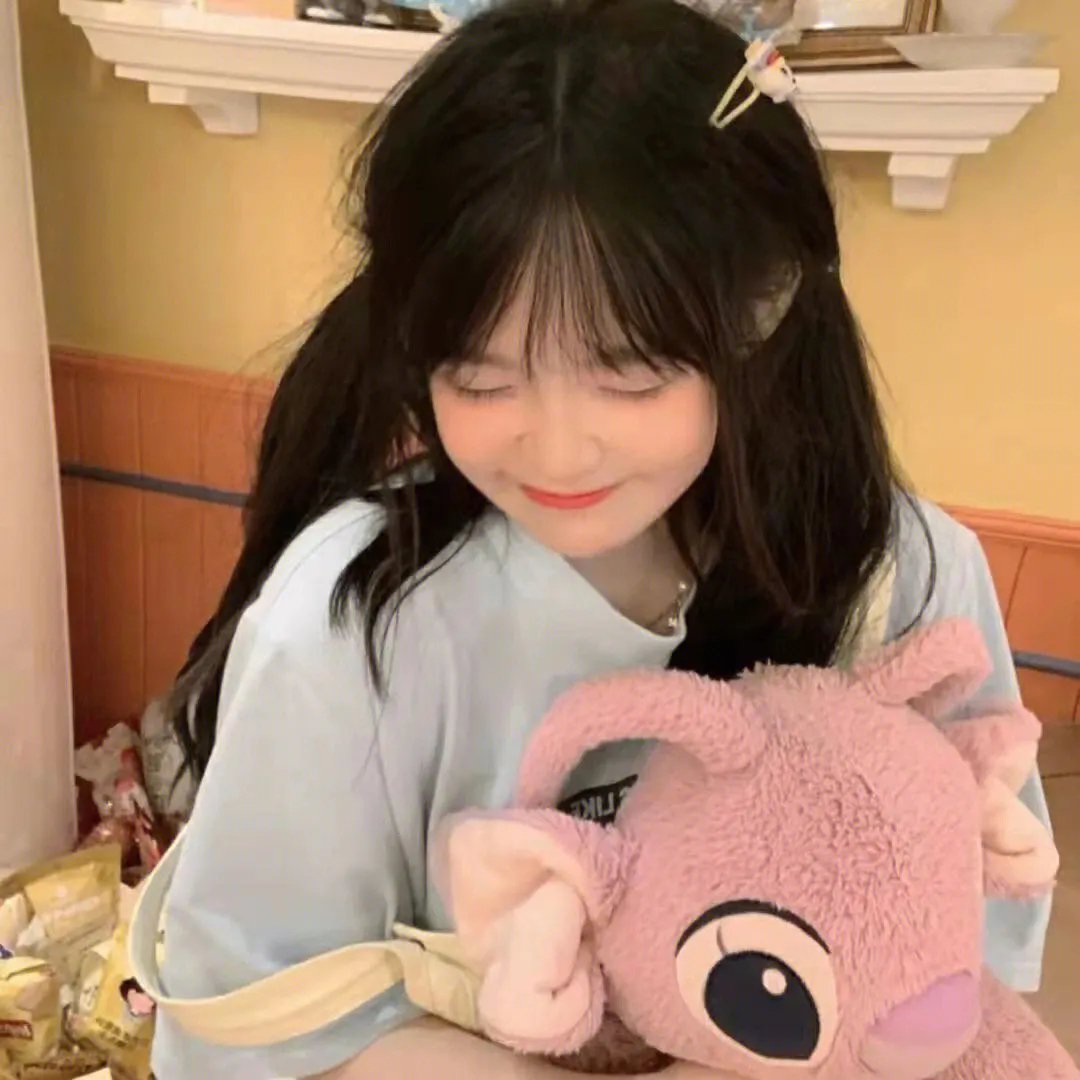 纪录专题荒漠：我从路边摊到世界顶流